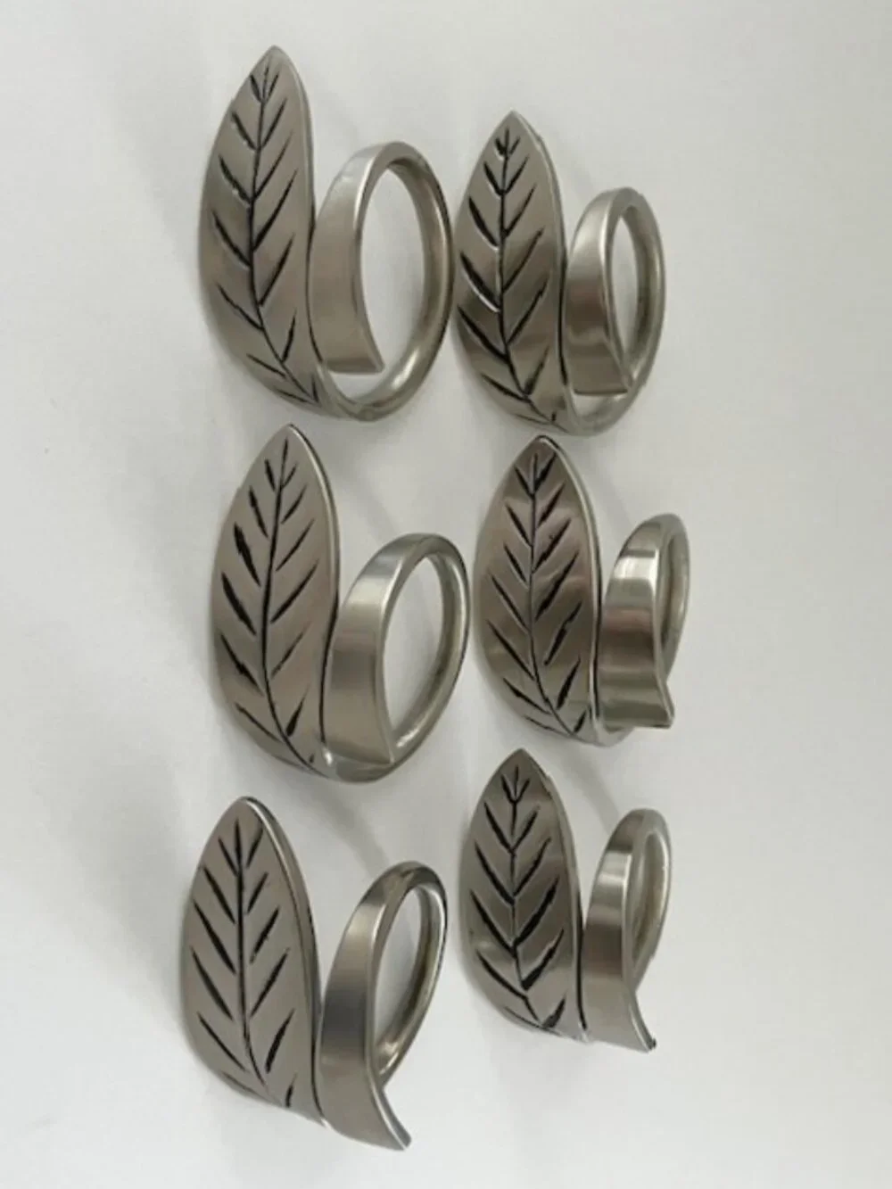 Napkin Rings Metal Silver Heavy Duty Leaf Design - Set of 6